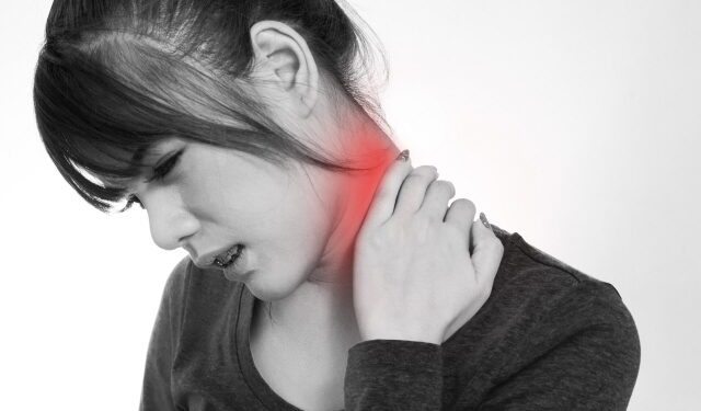 현대인의 고질병 목디스크, 초기에 잡아야