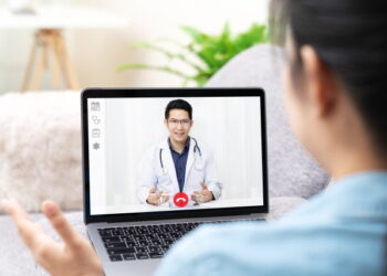 의사 5명중 4명, 현장 대면보다 온라인 교육 선호