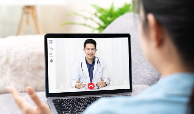 의사 5명중 4명, 현장 대면보다 온라인 교육 선호