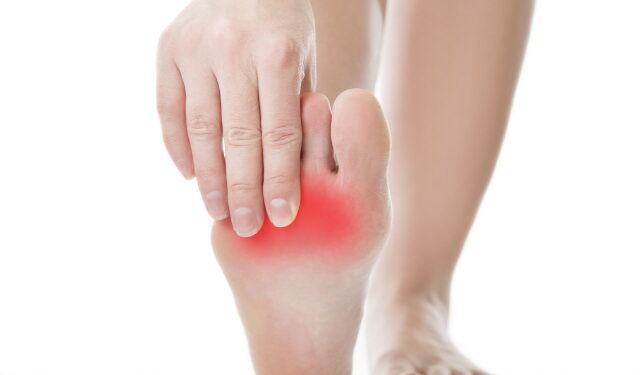 “발의 불균형은 전신 불균형”…족부 질환 주의